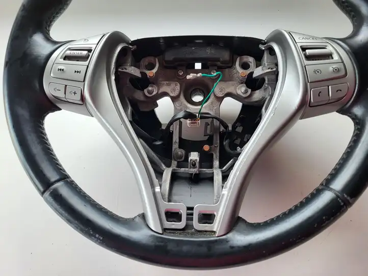 Nissan Qashqai (2013 - 2017) Руль — фото 6