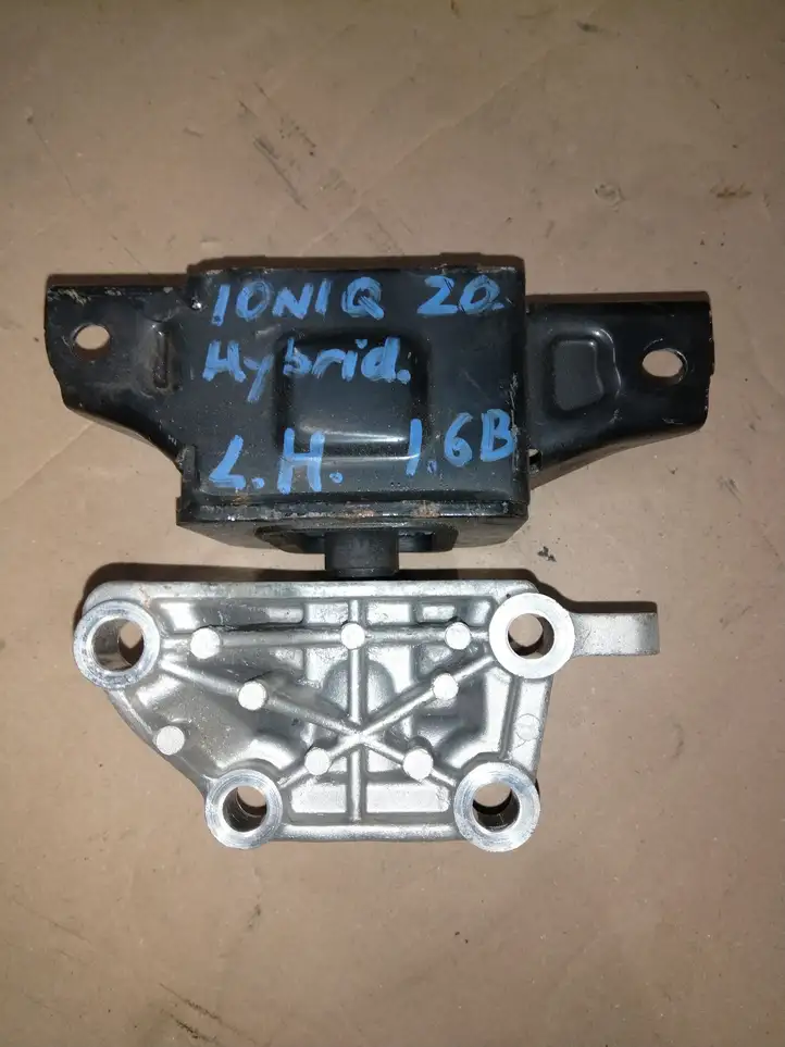 Hyundai Ioniq (2016 - ) Опора двигателя — фото 3