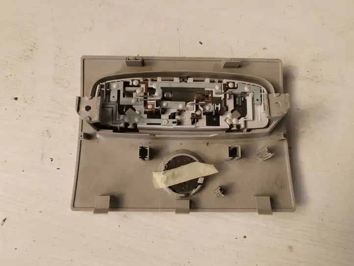 Ford C-MAX I (2007 - 2010) 3M51R045B54AA Передняя подсветка — фото 3
