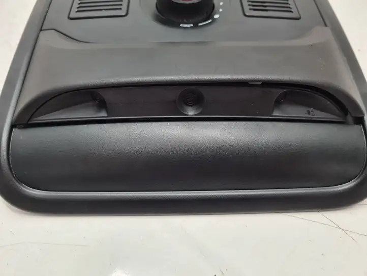 Skoda Octavia Mk3 (5E) (2013 - 2019) 5E9959561 Передняя подсветка — фото 2