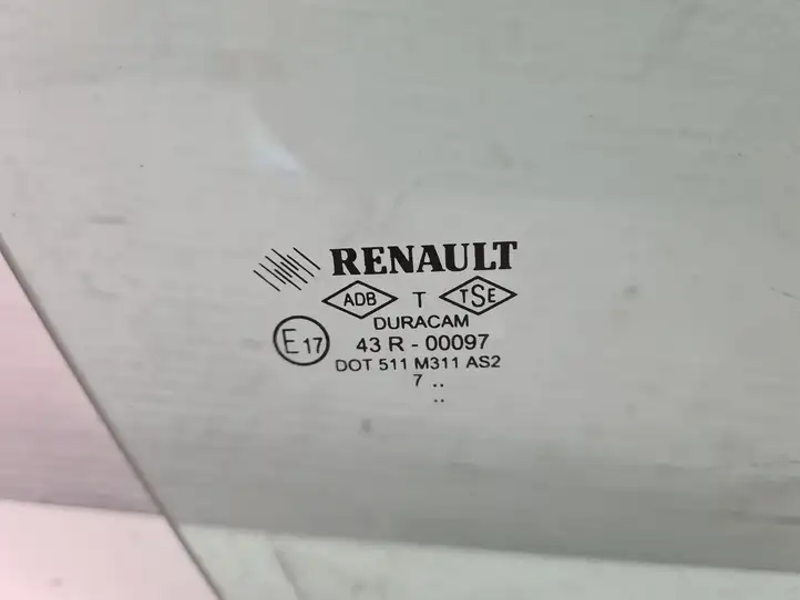 Renault Clio III (2005 - 2012) Стекло задней двери — фото 2