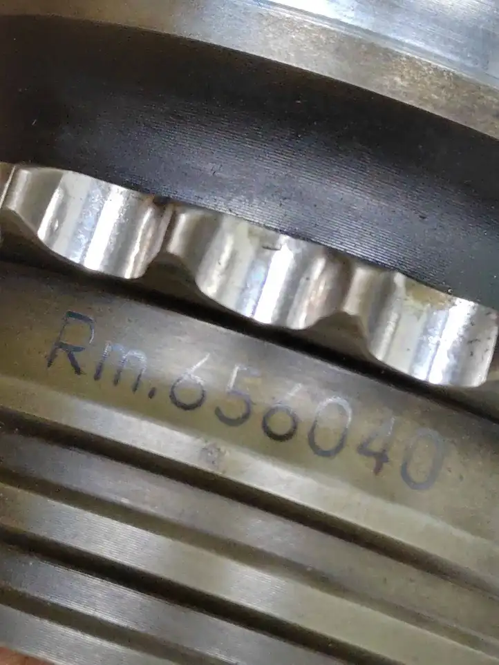 BMW 1 E81 E87 (2004 - 2011) Rm656040 Другая деталь двигателя — фото 5