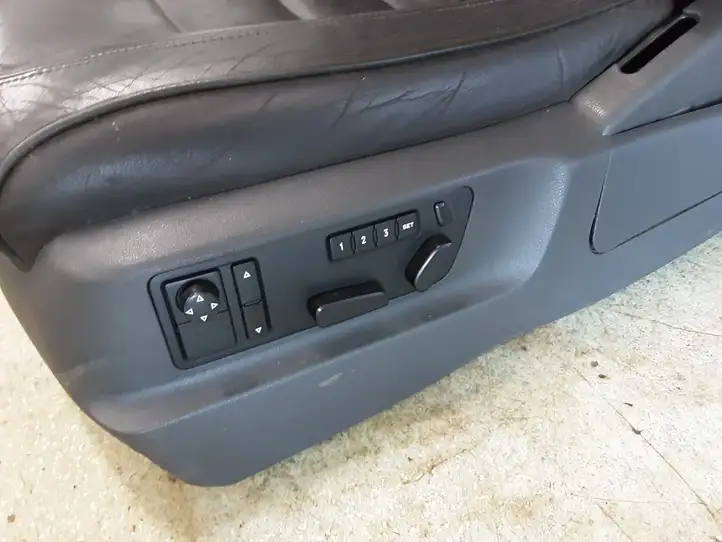 Volkswagen Touareg I (2002 - 2010) 1901853116 Переднее сиденье водителя — фото 16