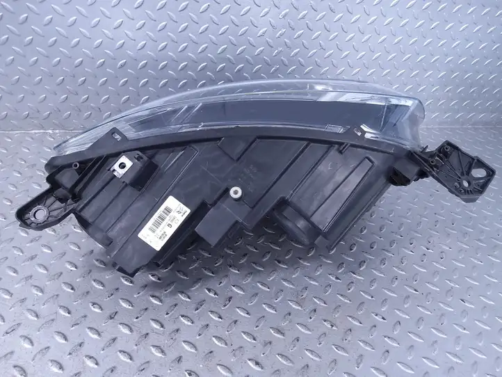 Citroen Berlingo (2018 - ) 9816824880 Передняя фара — фото 2