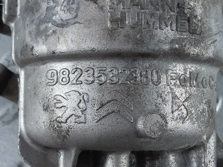 Citroen Berlingo (2018 - ) 9823532380 Кронштейн масляного фильтра — фото 2