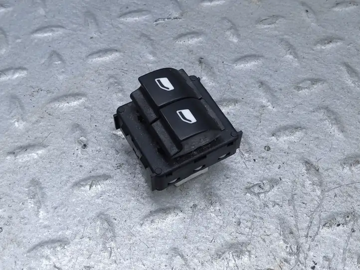 Citroen Berlingo (2018 - ) 98016298ZD Кнопка стеклоподъемников — фото 4
