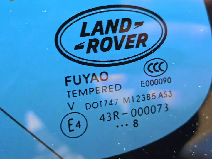 Land Rover Discovery 5 (2016 - ) DOT747M12385AS3 Заднее боковое стекло — фото 3