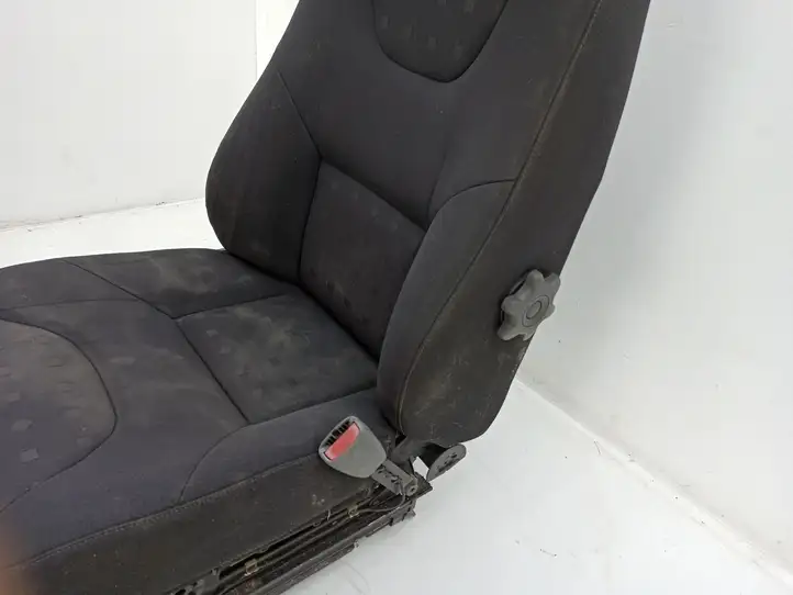 Volvo S60 (2000 - 2004) Переднее сиденье пассажира — фото 9