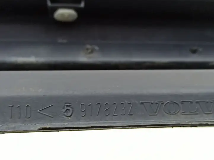 Volvo S60 (2000 - 2004) 9178232 Наружная отделка заднего порога — фото 2