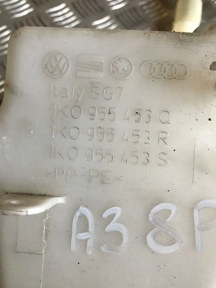 Audi A3/S3 8P (2008 - 2013) 1K0955453Q Бачок омывателя стекла — фото 6