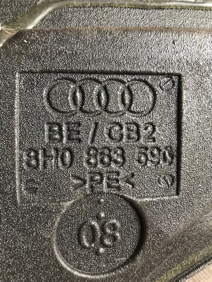 Audi A4 S4 B7 8E 8H (2004 - 2009) 8H0863590 Ветровик задней двери — фото 4