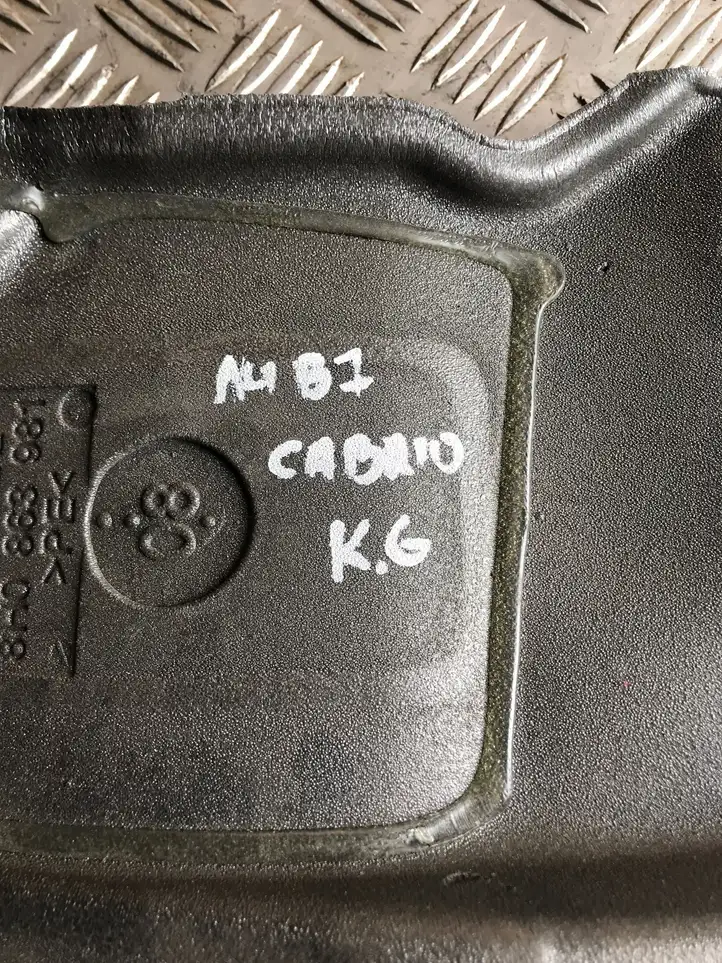 Audi A4 S4 B7 8E 8H (2004 - 2009) 8H0863981 Ветровик задней двери — фото 3