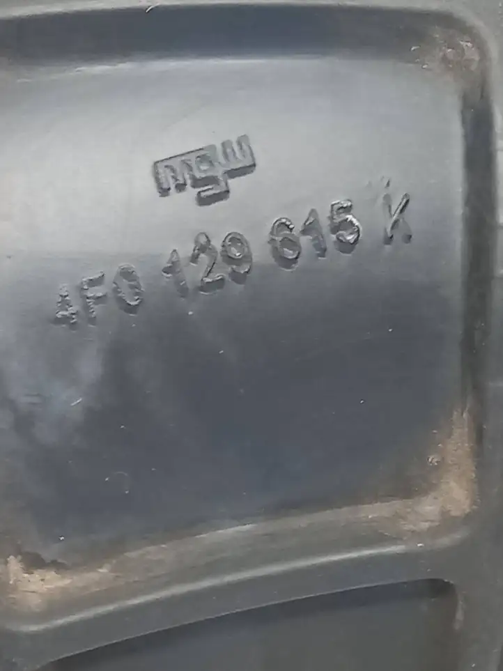 Audi A6 S6 C6 4F (2008 - 2011) 4f0129615K Трубка подачи воздуха — фото 3