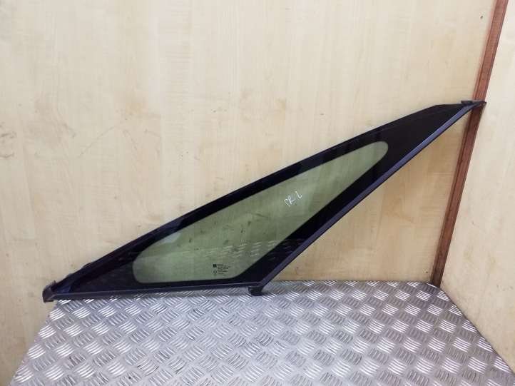 Opel Zafira (2008 - 2014)   Треугольное стекло в передней части кузова