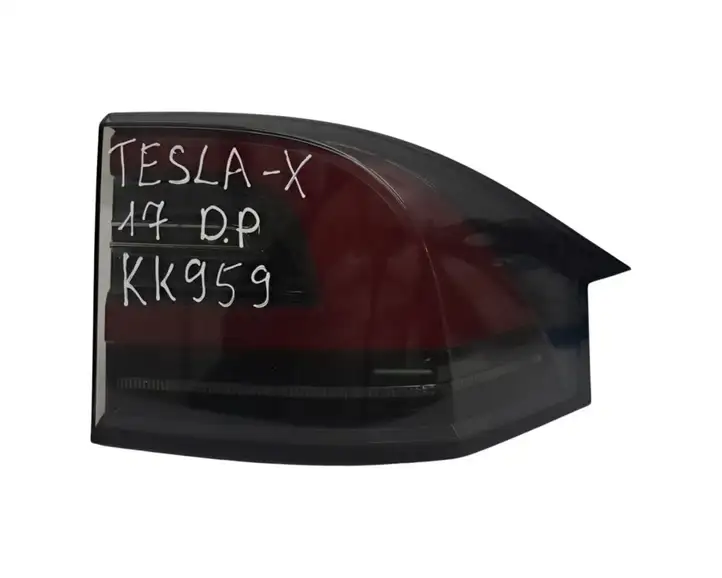 Tesla Model X (2015 - 2021) 103433500A Задний фонарь в кузове — фото 1