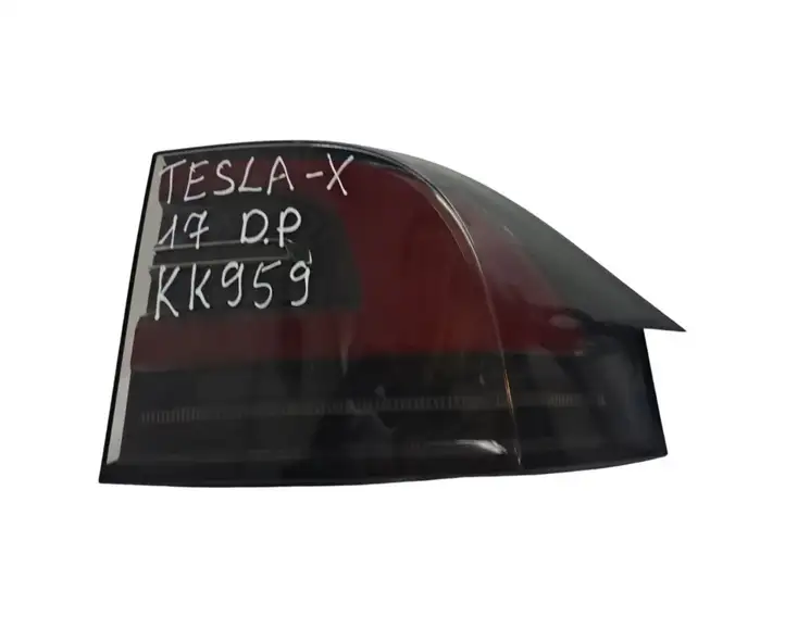Tesla Model X (2015 - 2021) 103433500A Задний фонарь в кузове — фото 2