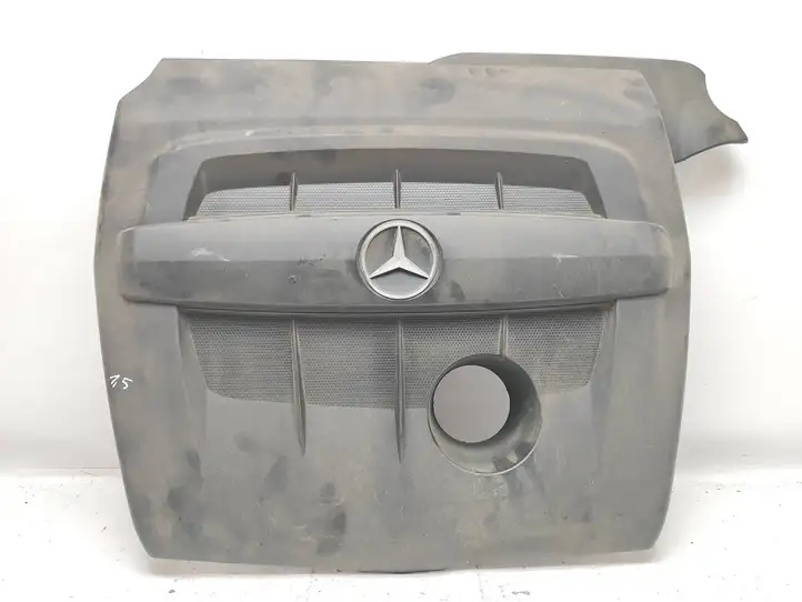 Mercedes-Benz A W176 (2012 - 2018) A6070100067 Крышка двигателя декоративная — фото 1