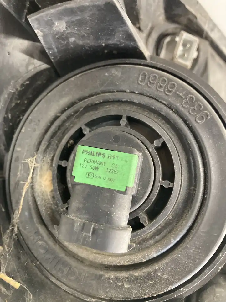 Toyota RAV 4 (XA30) (2006 - 2016) 9336860 Передняя фара — фото 3