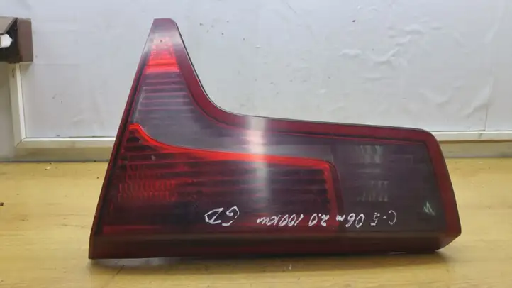 Citroen C5 (2004 - 2008) 89034081 Задний фонарь в крышке багажника — фото 1