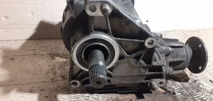 Hyundai Tucson JM (2004 - 2009)  Y050303689 Передний редуктор