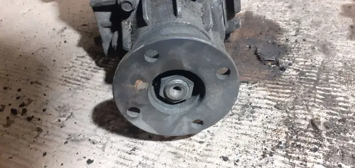 Hyundai Tucson JM (2004 - 2009)  Y050303689 Передний редуктор