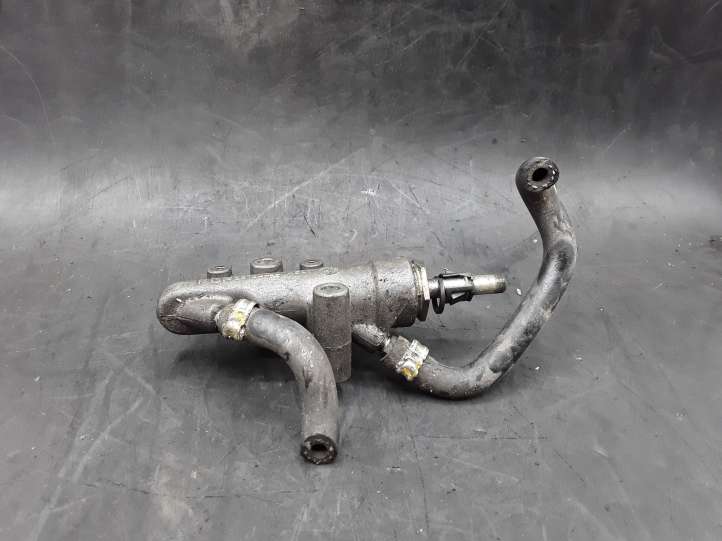 Opel Zafira (2008 - 2014)  55188200 Регулятор давления топлива