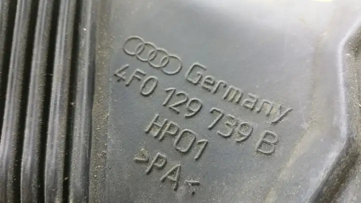 Audi A6 S6 C6 4F (2004 - 2008) 4F0129739B Детали воздухозаборника — фото 4