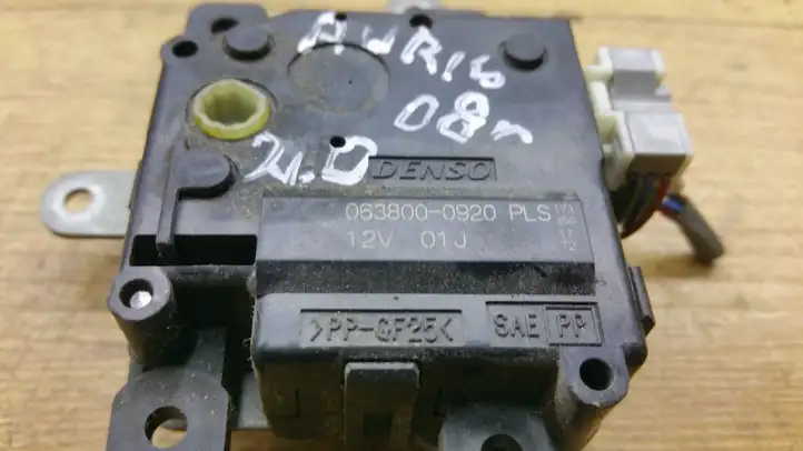 Toyota Auris 150 (2006 - 2012) 0638000920 Двигатель задвижки потока воздуха — фото 3