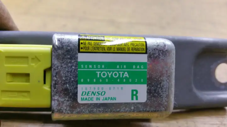 Lexus RX 300 (2003 - 2006) 8986048020 Датчик удара SRS — фото 4