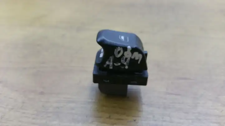Audi A4 S4 B8 8K (2007 - 2011) 8K0959855 Кнопка стеклоподъемников — фото 1