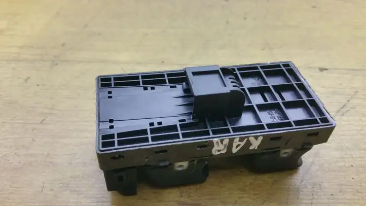Audi A4 S4 B8 8K (2007 - 2011) 8K0959851 Кнопка стеклоподъемников — фото 4
