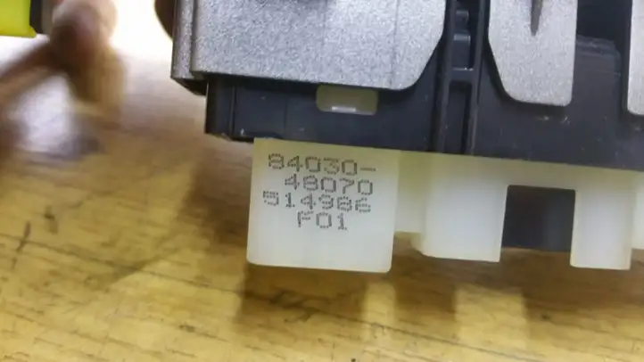 Lexus RX 300 (2003 - 2006) 8403048070 Кнопка стеклоподъемников — фото 5