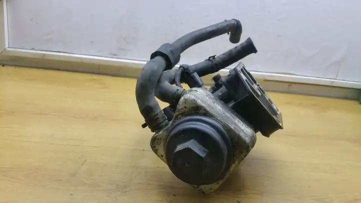 Audi A3/S3 8P (2004 - 2008) 045115389K Кронштейн масляного фильтра — фото 2