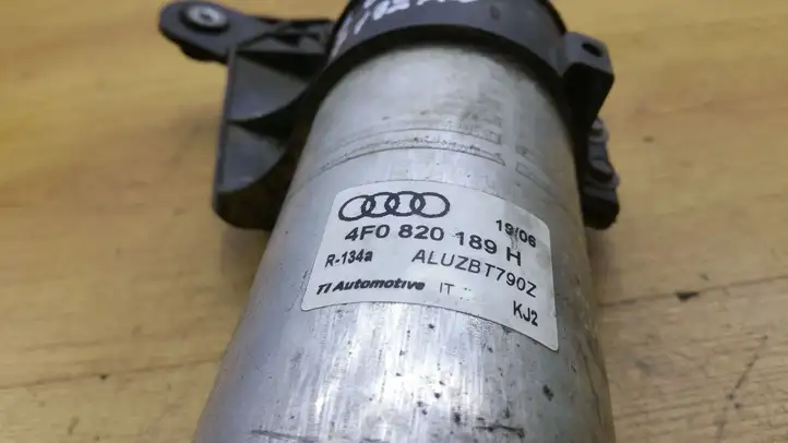 Audi A6 S6 C6 4F (2004 - 2008) 4F0820189H Осушитель кондиционера — фото 4