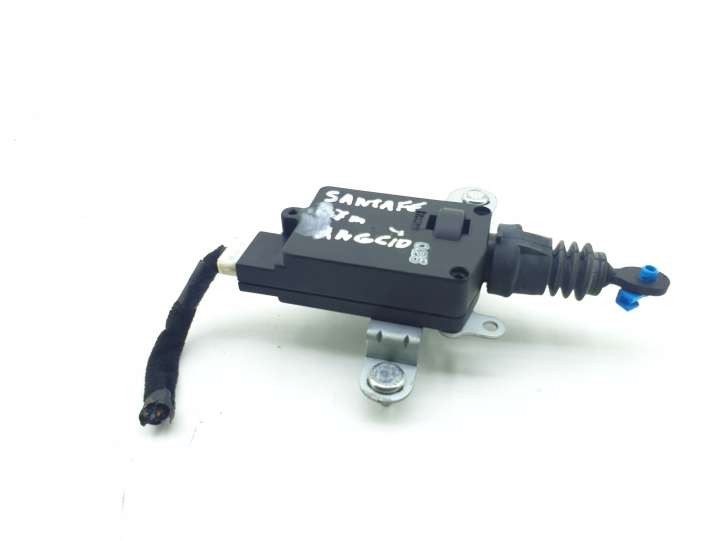 Hyundai Santa Fe (2005 - 2009)   Притягиватель задней крышки