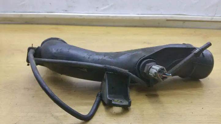 Toyota Corolla Verso AR10 (2004 - 2009) 173620R011 Трубки интеркулера / Шланги интеркулера — фото 1