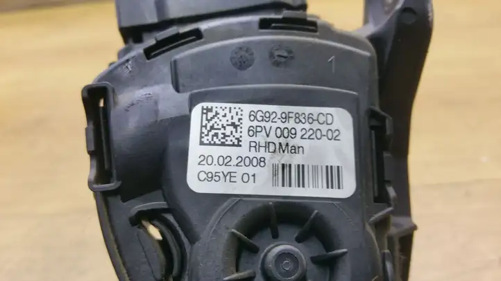 Volvo XC60 (2008 - 2013) 6G929F836CD Педаль акселератора — фото 2