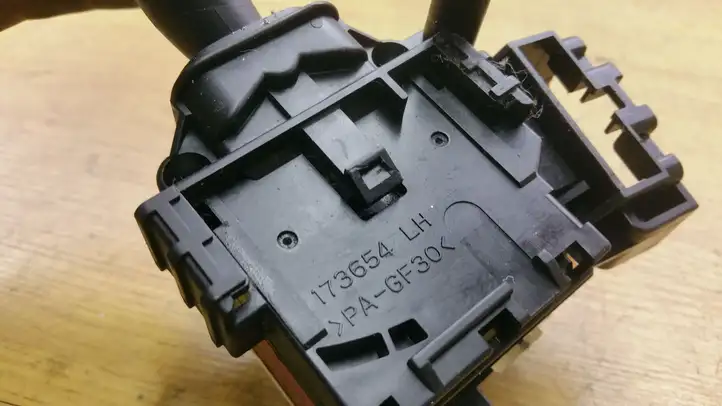 Toyota Avensis T250 (2006 - 2009) 8465205160 Переключатель стеклоочистителей — фото 4