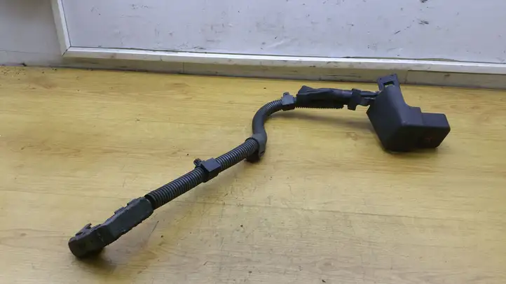 Toyota Avensis T250 (2006 - 2009) 2885028010 Плюсовой провод аккумулятора — фото 4