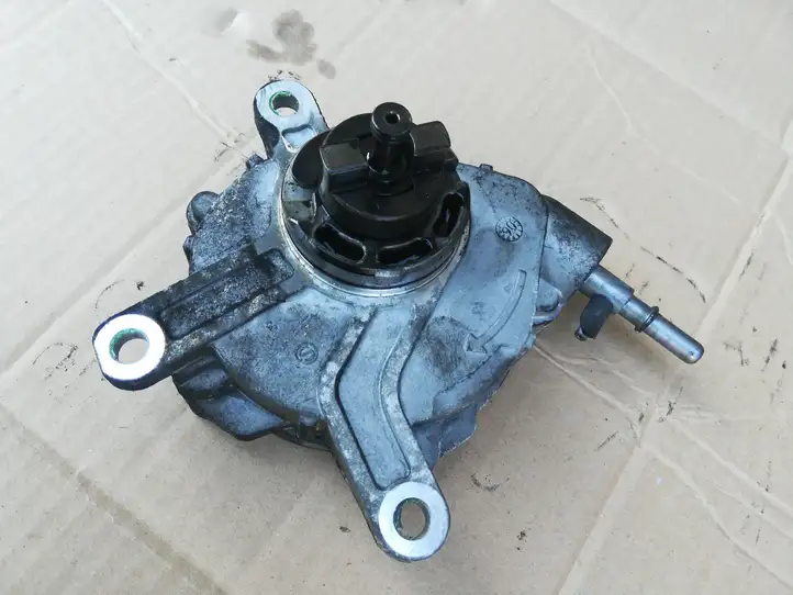 Toyota Avensis T250 (2006 - 2009) 27060698 Вакуумный насос — фото 2