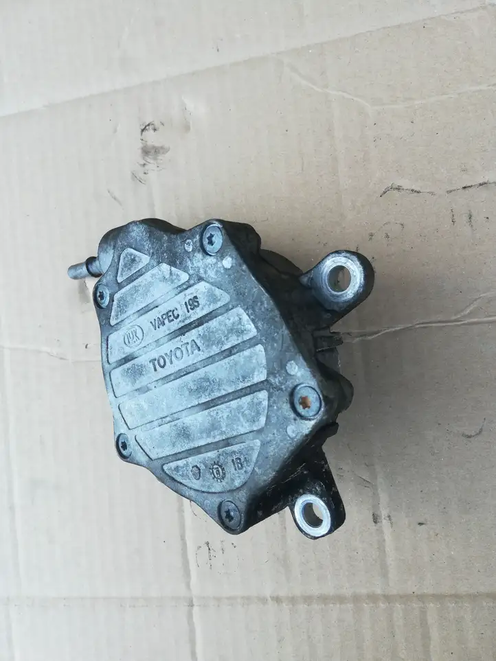 Toyota Avensis T250 (2006 - 2009) 27060698 Вакуумный насос — фото 3