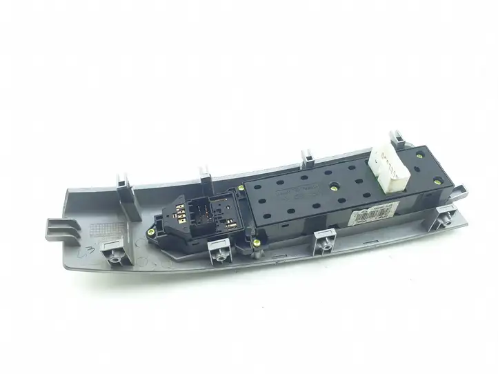 Hyundai Santa Fe (2005 - 2009) 935702B500S4 Блок кнопок стеклоподъемников — фото 3