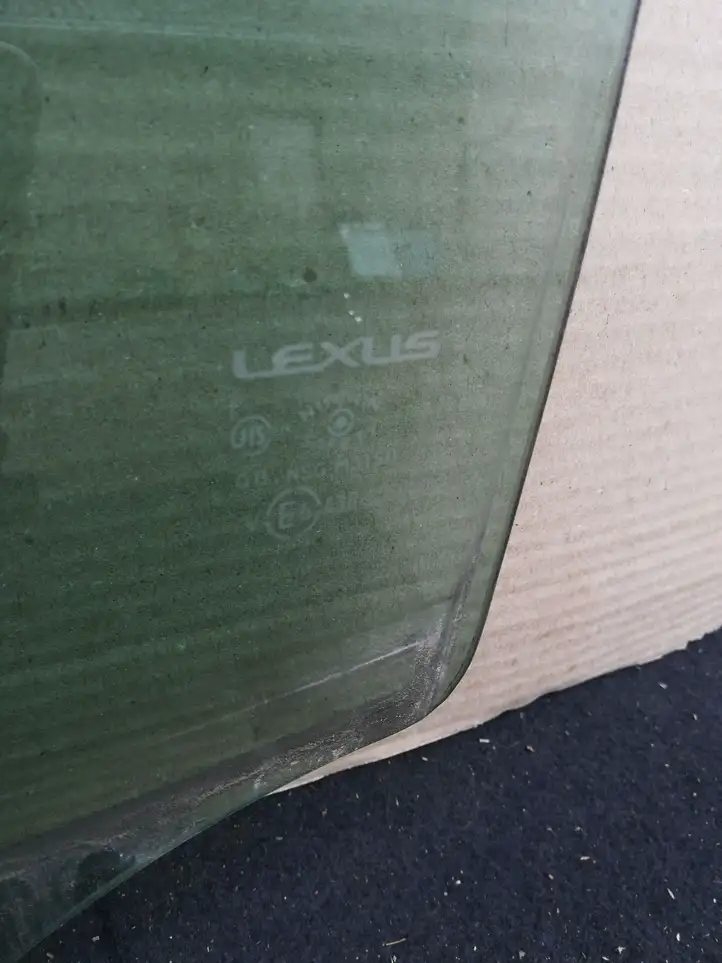 Lexus IS 220D-250-350 (2005 - 2010) Стекло задней двери — фото 2