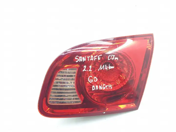 Hyundai Santa Fe (2005 - 2009) 924062B000 Задний фонарь в крышке багажника — фото 1