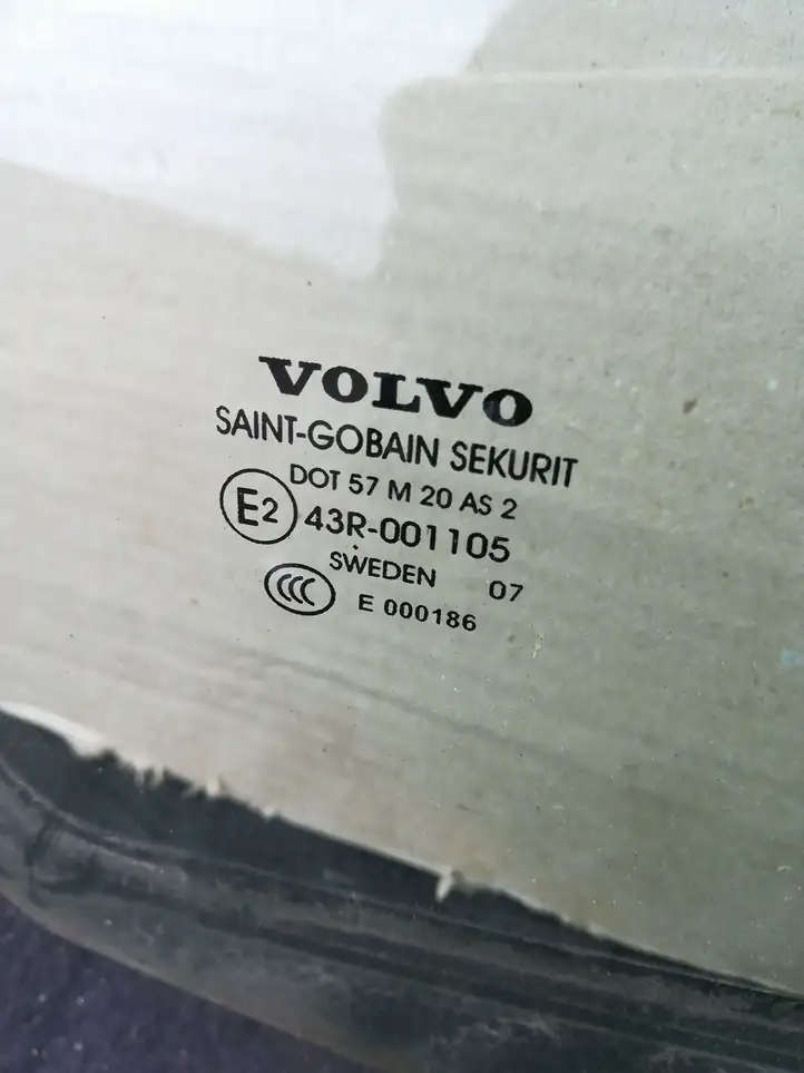 Volvo S60 (2004 - 2010) Стекло задней двери — фото 2
