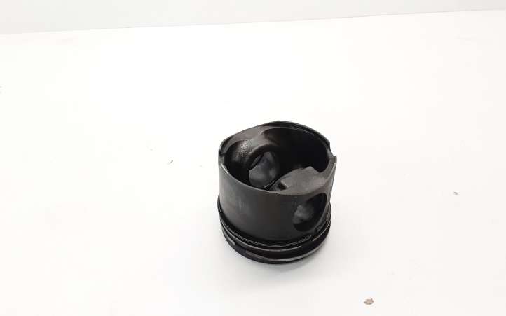 BMW 3 E90 E91 (2005 - 2012)  0840C Поршень (поршни)