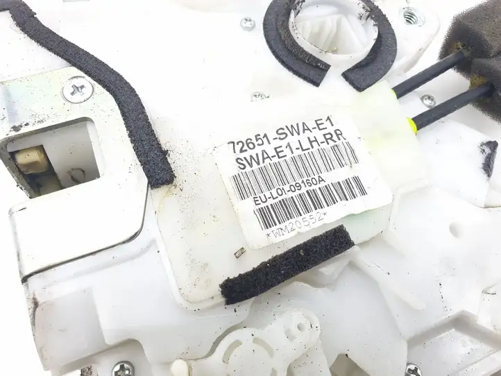 Honda CR-V (2006 - 2009) 72651SWAE1 Замок задней двери — фото 5