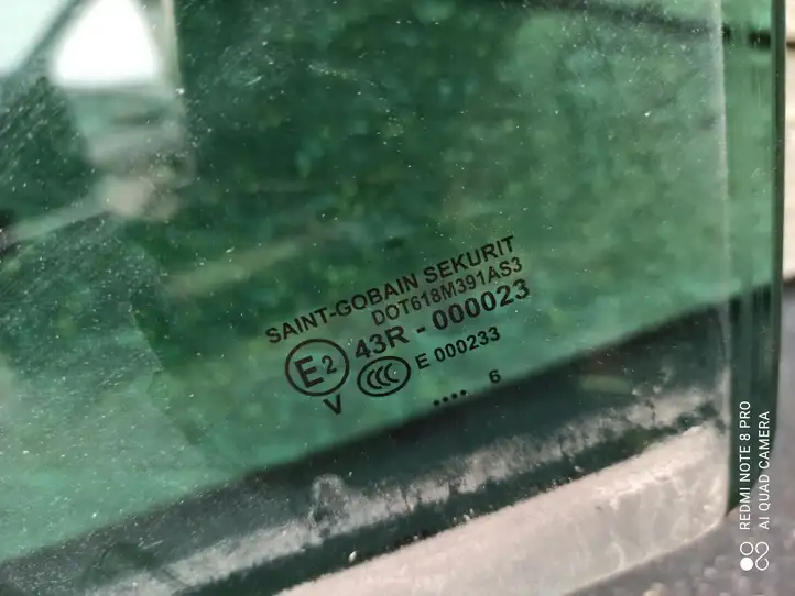 Volkswagen Touareg I (2002 - 2010) Стекло задней двери — фото 3