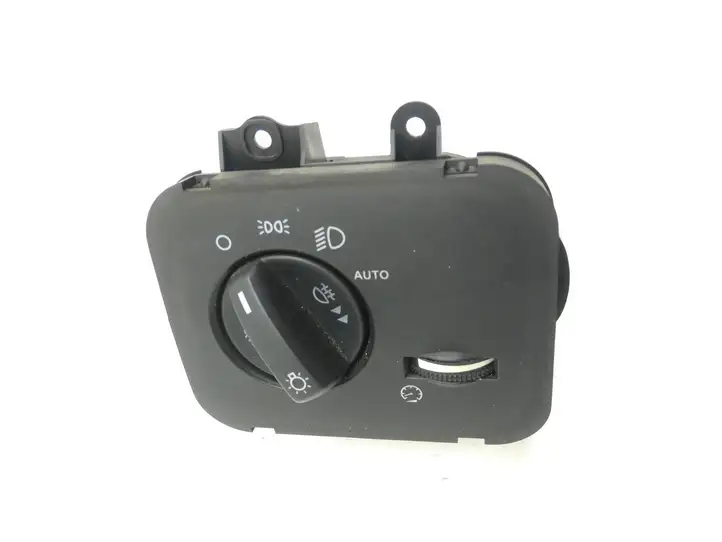 Land Rover Discovery 3 - LR3 (2004 - 2009) YUD501480PVJ Включатель фонарей — фото 1