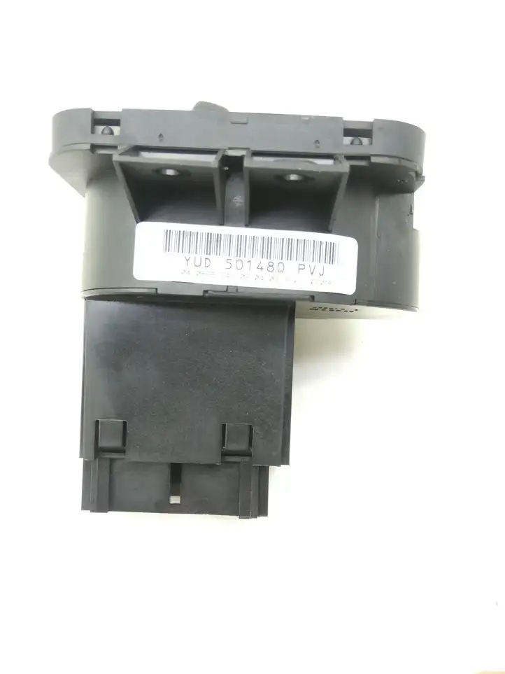Land Rover Discovery 3 - LR3 (2004 - 2009) YUD501480PVJ Включатель фонарей — фото 3